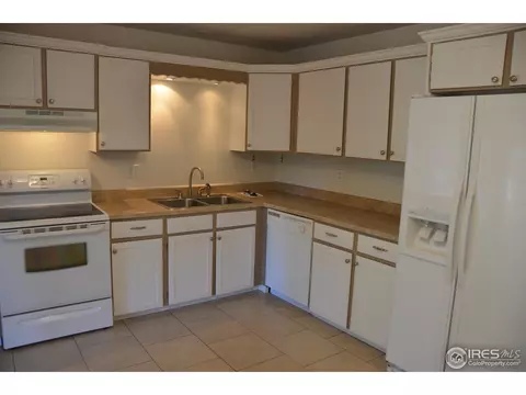 1718 29th Ave Pl, Greeley, CO 80634 photo 3