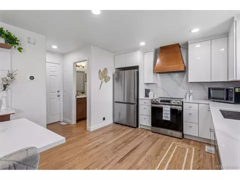 Kitchen - 2755 E 111th Dr, Denver, CO 80233 photo 6 of 8