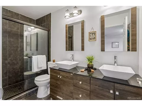 Bath - 2755 E 111th Dr, Denver, CO 80233 photo 2 of 5