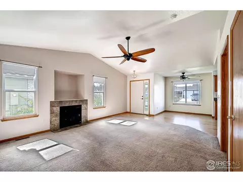 540 Pyramid Peak St, Berthoud, CO 80513 photo 4