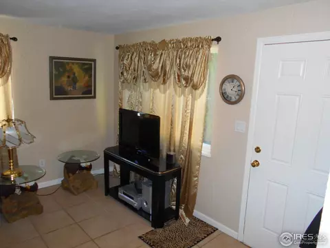 405 E 4th Ave, Longmont, CO 80504 photo 18