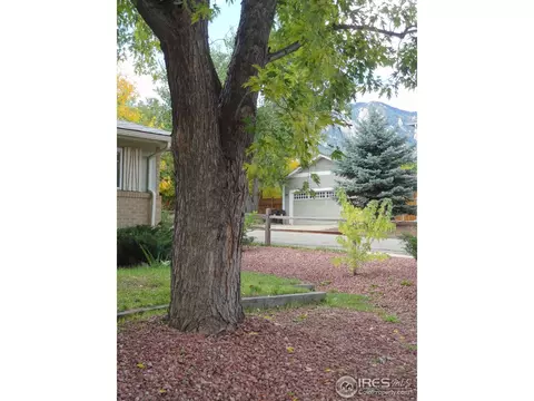 2910 Carnegie Dr, Boulder, CO 80305 photo 4