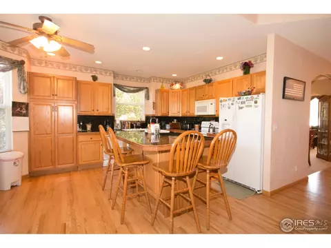 2047 Summitview Dr, Longmont, CO 80504 photo 6