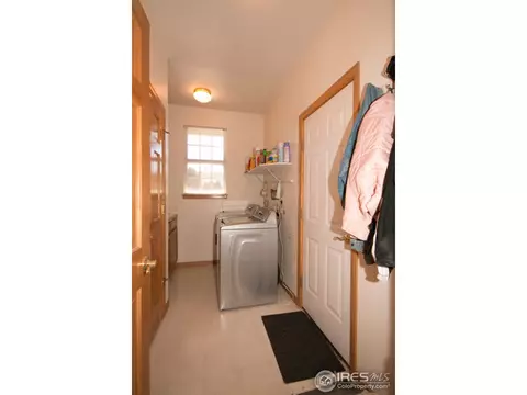 2047 Summitview Dr, Longmont, CO 80504 photo 10