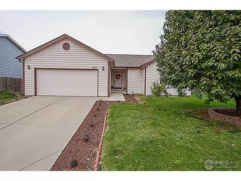 3717 Dove Ln, Evans, CO 80620 photo 2