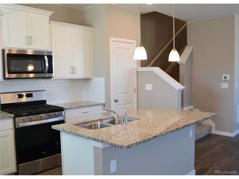 21795 E 8th Ave, Aurora, CO 80018 photo 4