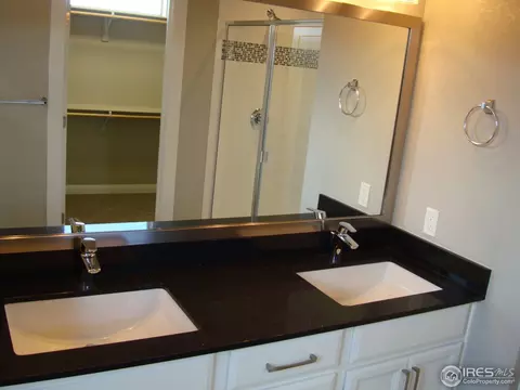6720 Avrum Dr, Denver, CO 80221 photo 5