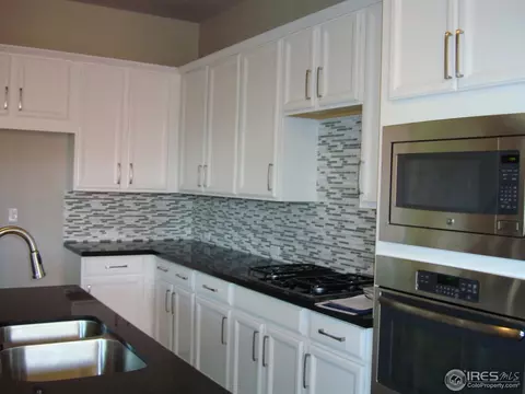 6720 Avrum Dr, Denver, CO 80221 photo 2