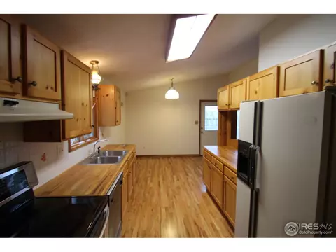 112 Walnut Dr, Frederick, CO 80530 photo 4