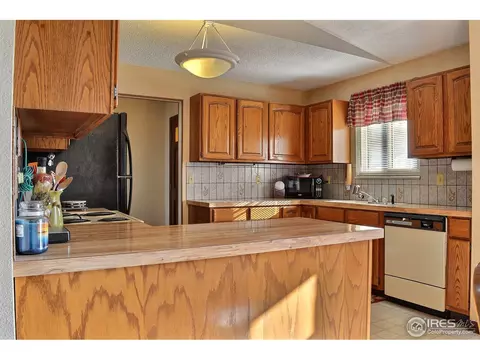 907 49th Ave, Greeley, CO 80634 photo 8