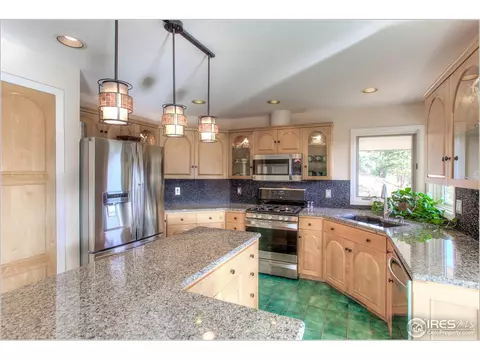 258 Cougar Dr, Boulder, CO 80302 photo 3