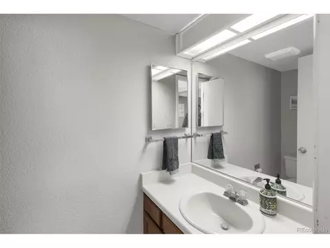 21256 E Aberdeen Dr, Centennial, CO 80015 photo 14