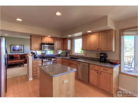 6640 Moss Ct, Arvada, CO 80007 photo 2