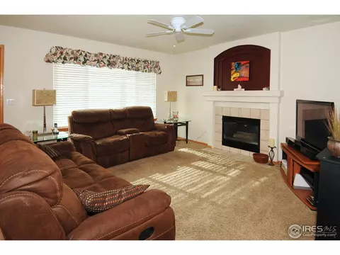 19954 E Progress Pl, Centennial, CO 80015 photo 8
