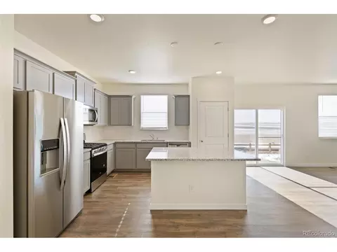 45844 Red Tail Dr, Bennett, CO 80102 photo 11