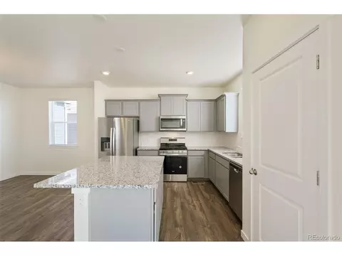 45844 Red Tail Dr, Bennett, CO 80102 photo 13
