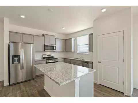 45844 Red Tail Dr, Bennett, CO 80102 photo 12