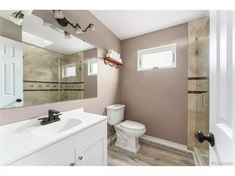Bath - 17020 Easter Ave, Foxfield, CO 80016 photo 3 of 3
