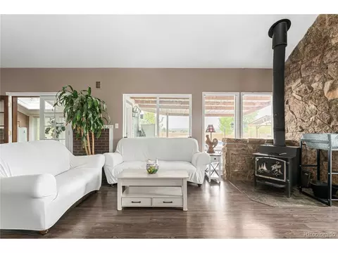 Living - 17020 Easter Ave, Foxfield, CO 80016 photo 2 of 3