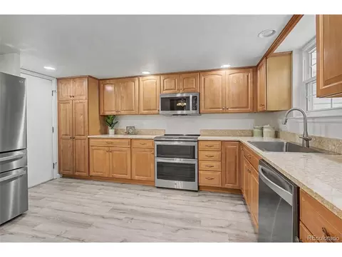 14305 E Marina Dr #B, Aurora, CO 80014