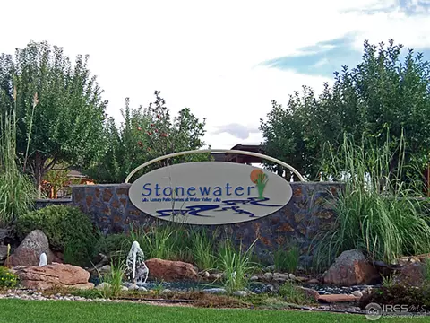 2092 Vineyard Dr, Windsor, CO 80550 photo 3
