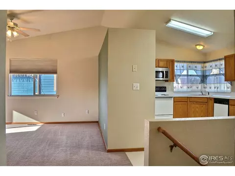 321 E Mountain Ash St, Milliken, CO 80543 photo 7