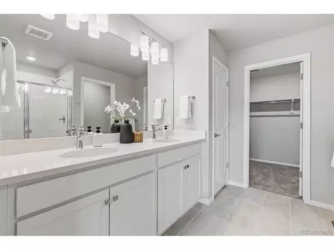 Bath - 21293 E 63rd Dr, Aurora, CO 80019 photo 1 of 3