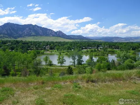 1472 Greenbriar Blvd, Boulder, CO 80305 photo 11