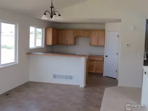 5766 Mountain Shadows Blvd, Firestone, CO 80504 photo 6