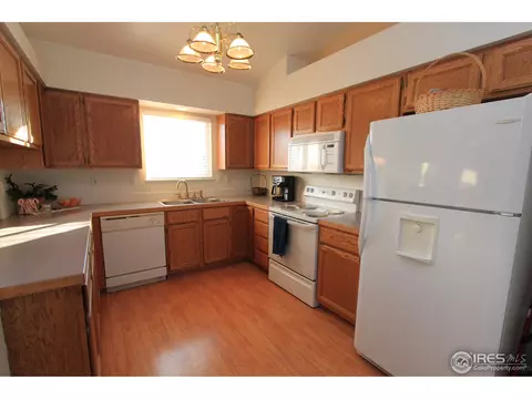 4725 Lassen Ct, Greeley, CO 80634 photo 3