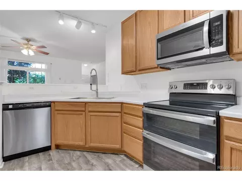 Kitchen - 3262 E 103rd Dr #18-1810, Denver, CO 80229 photo 5 of 6