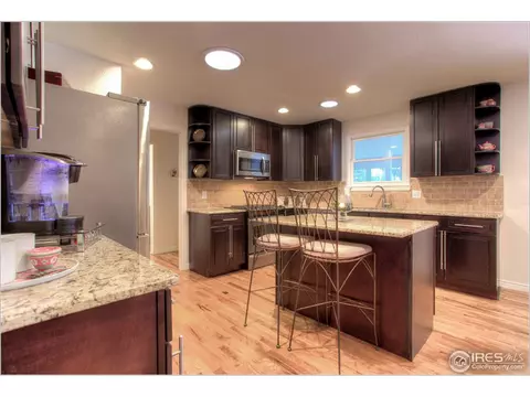 6919 Roaring Fork Trl, Boulder, CO 80301 photo 2