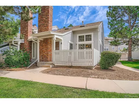 2887 W Long Cir #A, Littleton, CO 80120