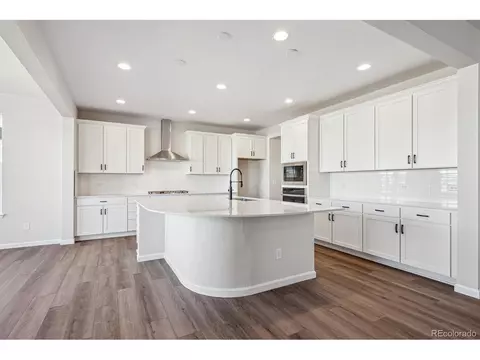7375 S Waterloo Way, Aurora, CO 80016 photo 9