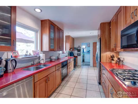 2655 Table Mesa Ct, Boulder, CO 80305 photo 8