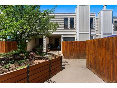 1050 S Monaco Pkwy #105, Denver, CO 80224