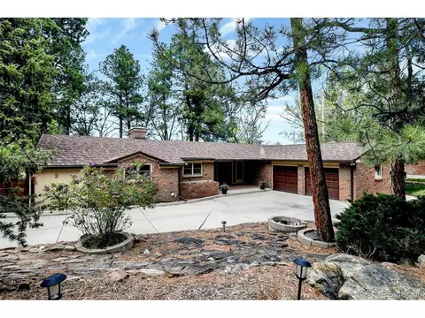 2 Heather Cir, Colorado Springs, CO 80906