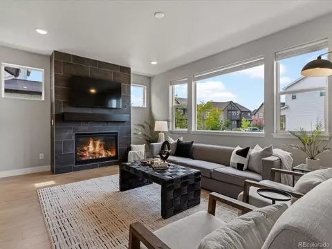 9670 E 63rd Pl, Denver, CO 80238 photo 5