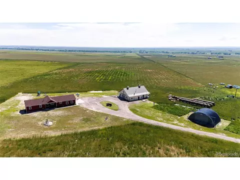 46122 County Road 53, Bennett, CO 80102 photo 3