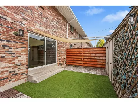 Exterior - 9070 E Lehigh Ave, Denver, CO 80237 photo 2 of 7