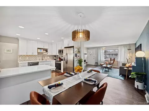 3313 W Saratoga Ave, Englewood, CO 80110