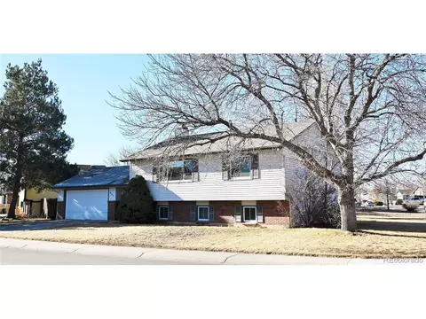 900 Columbine Dr, Windsor, CO 80550