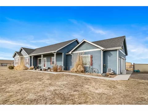 253 E 8th Ave, Byers, CO 80103 photo 2