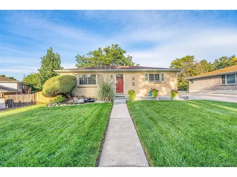 6105 Chase St, Arvada, CO 80003