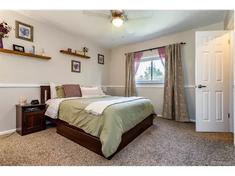 19929 E Brown Pl, Aurora, CO 80013 photo 4