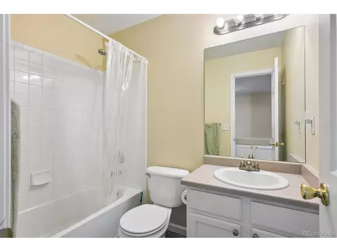 Bath - 19962 E Harvard Ave, Aurora, CO 80013 photo 3 of 4