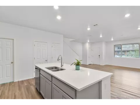 21533 E 59th Pl, Aurora, CO 80019 photo 6
