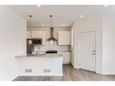 Undisclosed, Aurora, CO 80018 photo 17