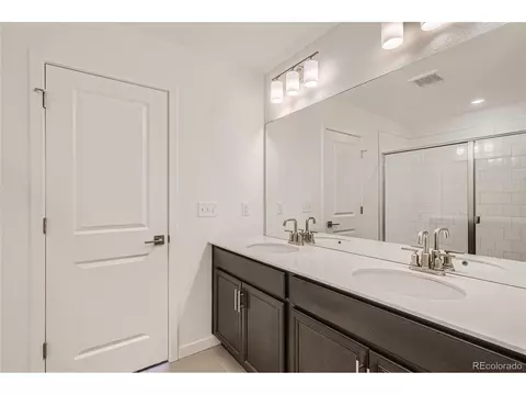 Undisclosed, Aurora, CO 80018 photo 30