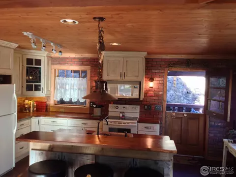 852 Streamside Dr, Glen Haven, CO 80532 photo 5